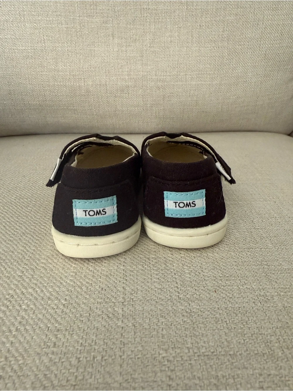 Toms Toddler Black Slip-On Canvas loafers
